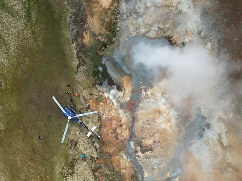 From Reykjavik: Fire And Ice Helicopter Tour with 2 Landings - The Experience of the Pilot and Ground Crew