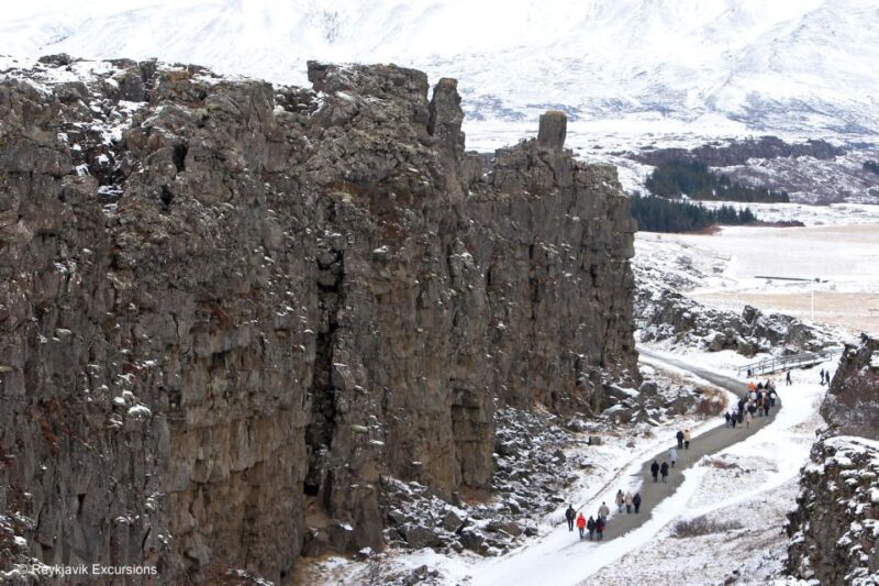 From Reykjavik: Golden Circle and Northern Lights Combo - Returning to Reykjavik with a Short Break