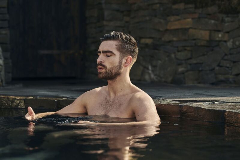 From Reykjavik: Golden Circle Guided Tour & Sky Lagoon Visit - The Power of Gullfoss Waterfall