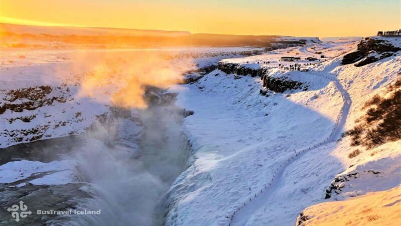 From Reykjavík: Golden Circle & Laugarás Lagoon Minibus Tour - Discovering the Wonders of Thingvellir National Park