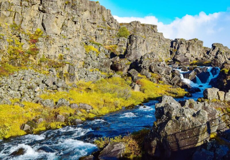 From Reykjavík: Golden Circle Tour with Silfra Snorkeling - Witnessing Geysir Eruptions at the Geothermal Area