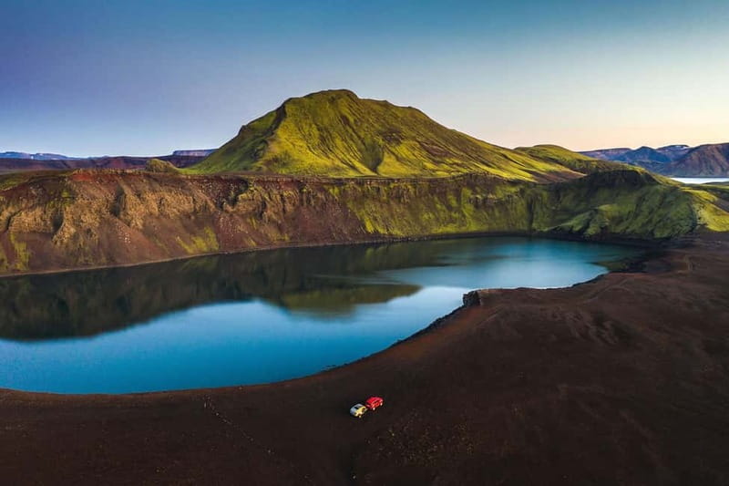 From Reykjavik: Highlands and Lava Fields 4x4 Tour - Customizable Stops for Walks and Photos