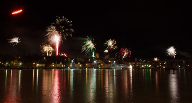 From Reykjavik: New Years Fireworks by Boat - Key Points