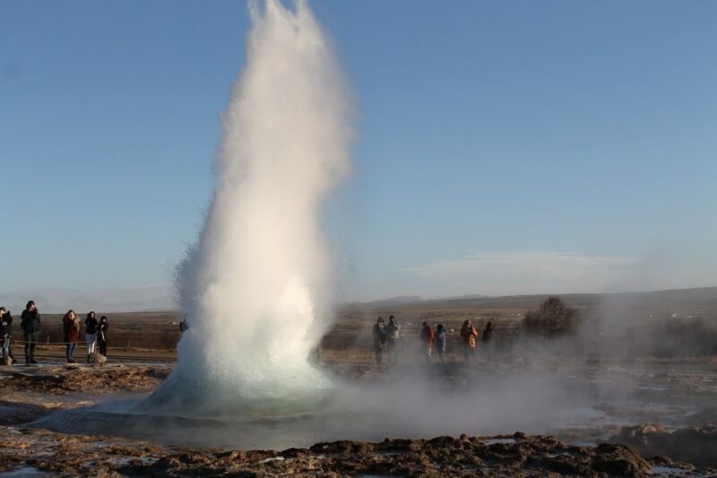 From Reykjavík: Summer 3-Day South Coast/Golden Circle Tour - Practical Tips for the Tour