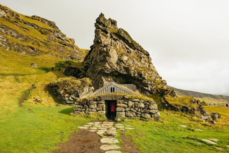 From Reykjavík: Waterfalls, Black Beach & Glacier Day Trip - Optional Glacier Hike on Solheimajokull