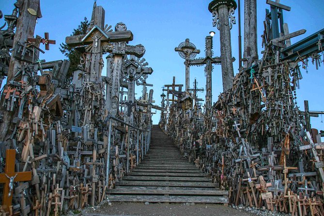 From Riga: Hill of Crosses & Enchanting Jelgava Group Tour - Ideal for History and Culture Enthusiasts