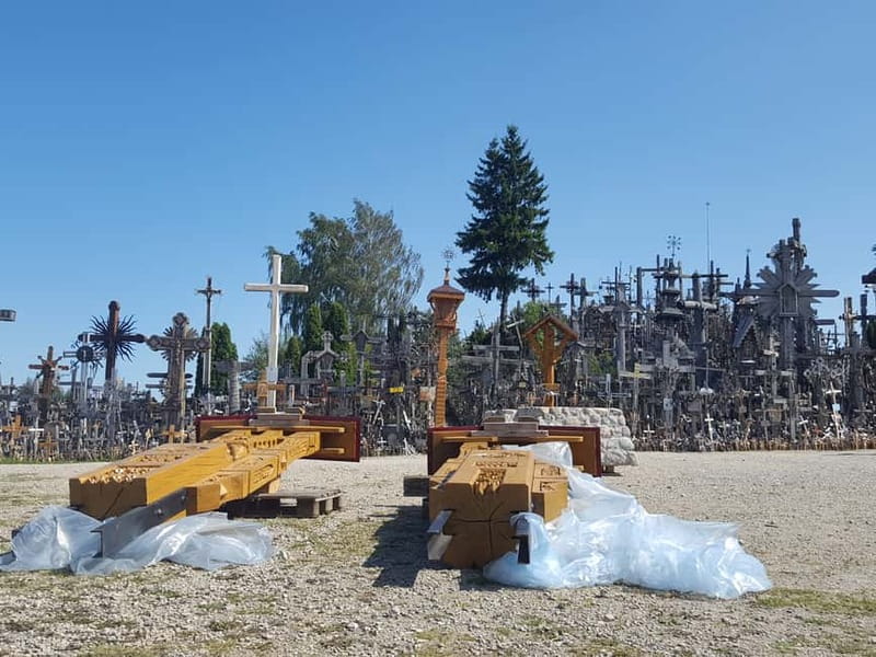 From Riga to Vilnius with Sightseeing Stops Top Private Tour - Key Points