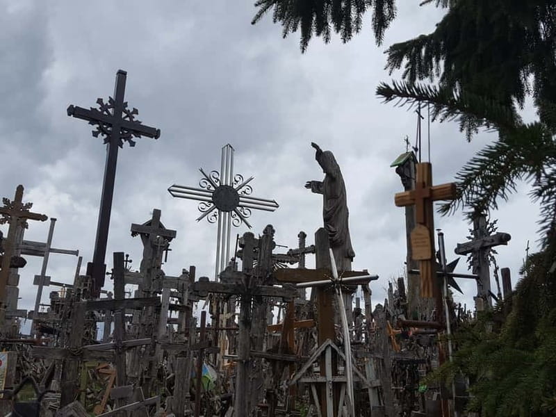 From Riga to Vilnius with Sightseeing Stops Top Private Tour - Rundale Palace: Latvia’s "Mini Versailles" with 138 Rooms and French Gardens