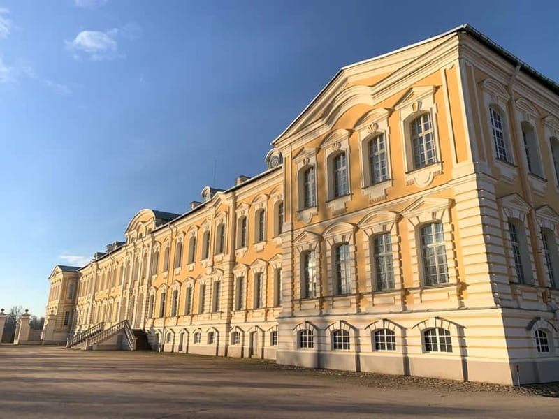 From Riga: Trip to Hill of Crosses, Rundale Palace & Bauska - Starting Point and Transportation Comfort