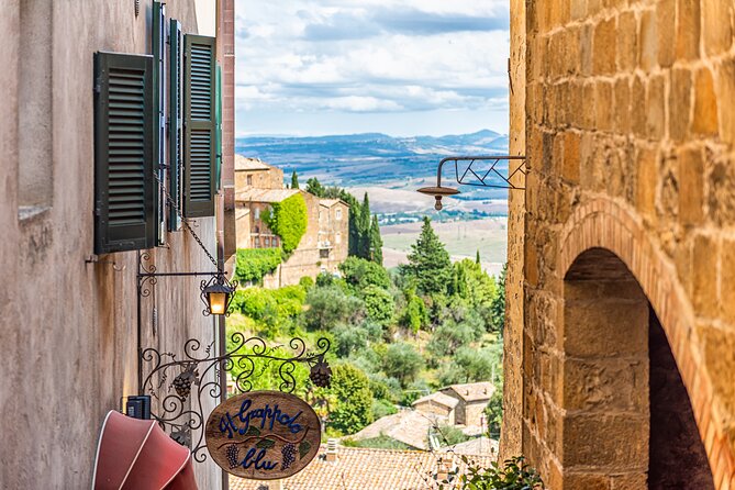 from Rome Montepulciano and Montalcino, the Wine Routes - Rest Break in Fabro and Return to Rome