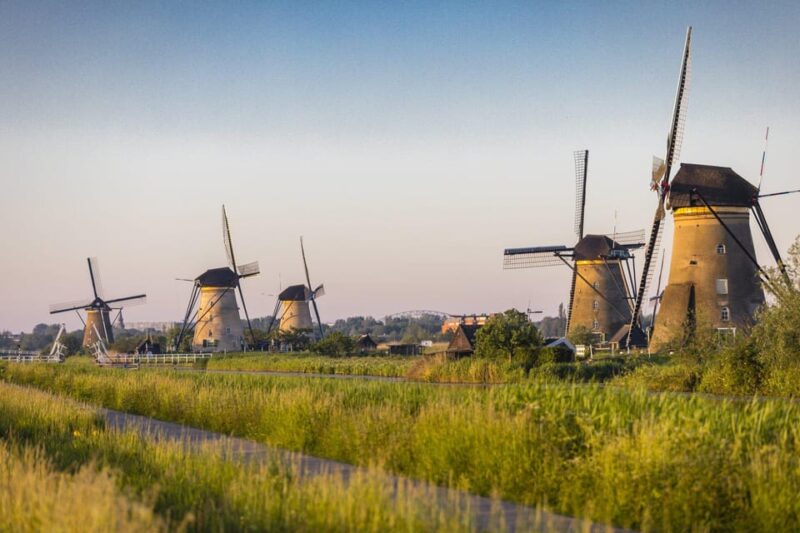 From Rotterdam: Kinderdijk, Delft & The Hague Private Tour - Exploring Kinderdijk’s Iconic Windmills
