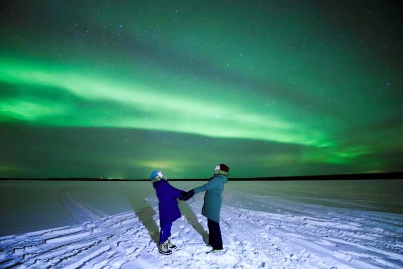 From Rovaniemi: Aurora Borealis Trip in Lapland Lakeside - The Experience of Waiting in Arctic Conditions
