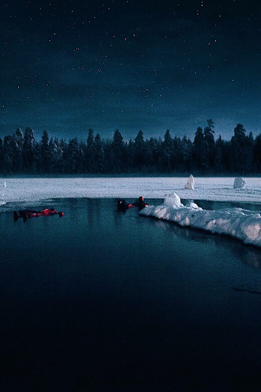 From Rovaniemi: Ice Floating under Aurora Borealis - Safety and Comfort During the Arctic Float