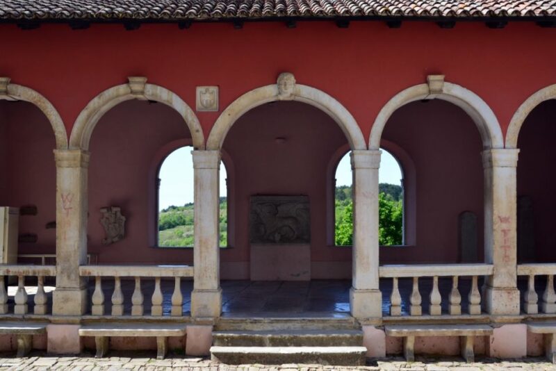 From Rovinj: Rovinj, Motovun and Gronjan Day Tour - Walking the City Walls of Motovun and the Scenic Drive