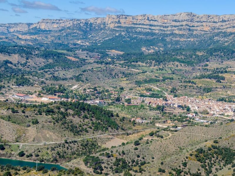 From Salou: 4x4 route from Cornudella to Falset and Gratallops - Madrid Lands as a Trusted Experience Provider
