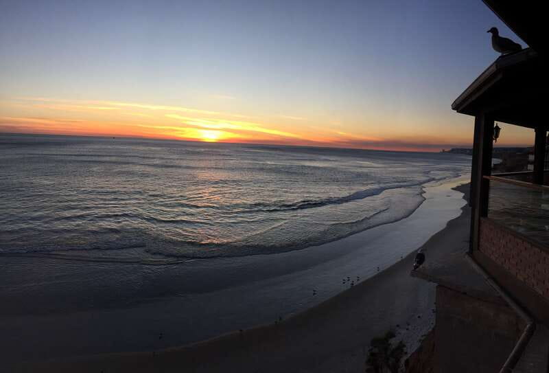 From San Diego: Private Puerto Nuevo Tour with Lobster Lunch - The Main Event: Baja Lobster Lunch with Mariachi and Margaritas