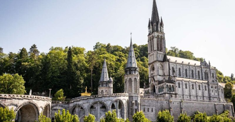 From San Sebastian: Sanctuary of Lourdes - Explore Lourdes in Comfort and Style from San Sebastian