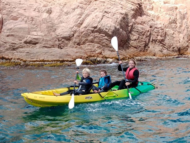 From Sant Feliu de Guíxols: Kayak and Snorkel in Costa Brava - Scenic Views of Cliffs, Coves, and Islands