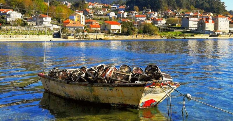 From Santiago: Rías Baixas Galicia Seafood & Wine Day Tour - Exploring Combarro Village’s Historic Charm