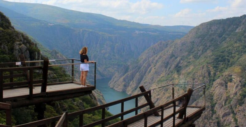 From Santiago: Ribeira Sacra Tour & Boat Trip - Scenic Stop at Miradoiro Canón del Sil