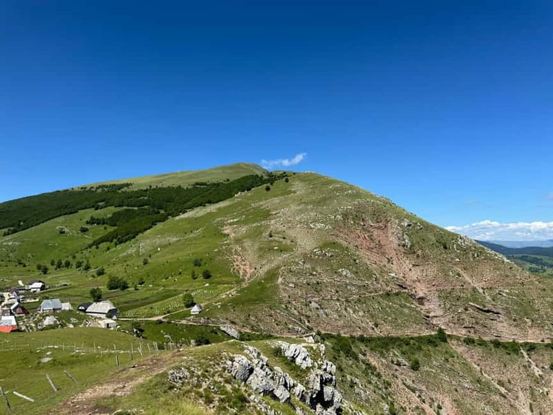 From Sarajevo: Private Lukomir Village 4x4 Safari - Guides and Personal Service: Knowledgeable and Hospitable