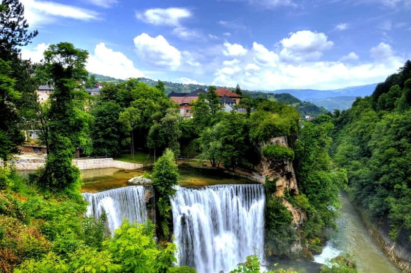 From Sarajevo: Travnik, Jajce, Pliva Lakes & Watermills Trip - Cultural Landmarks in Jajce and Nearby Sites