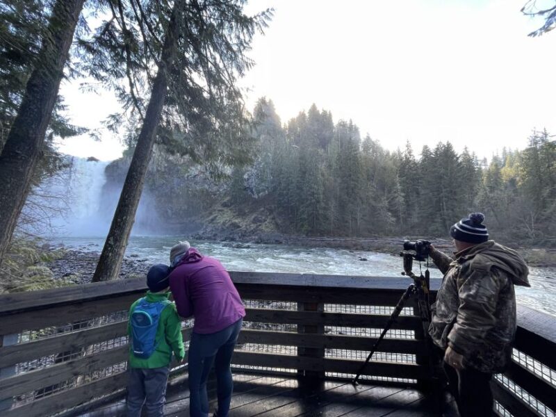 From Seattle: Snoqualmie Falls and Wineries Tour w/ Transfer - Key Points
