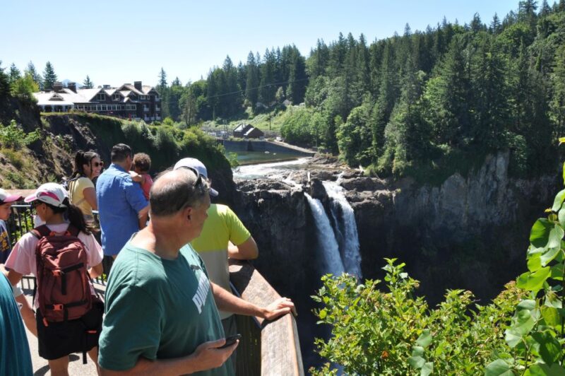 From Seattle: Snoqualmie Falls and Wineries Tour w/ Transfer - Timing, Pacing, and Group Size