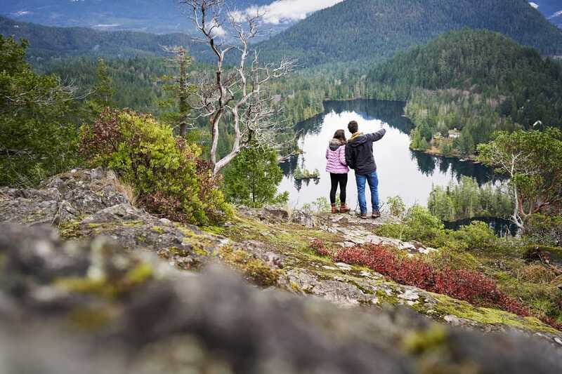 From Sechelt or Langdale: Sunshine Coast Tour and Hike - Lunch Break at Roberts Creek’s Coastal Charm