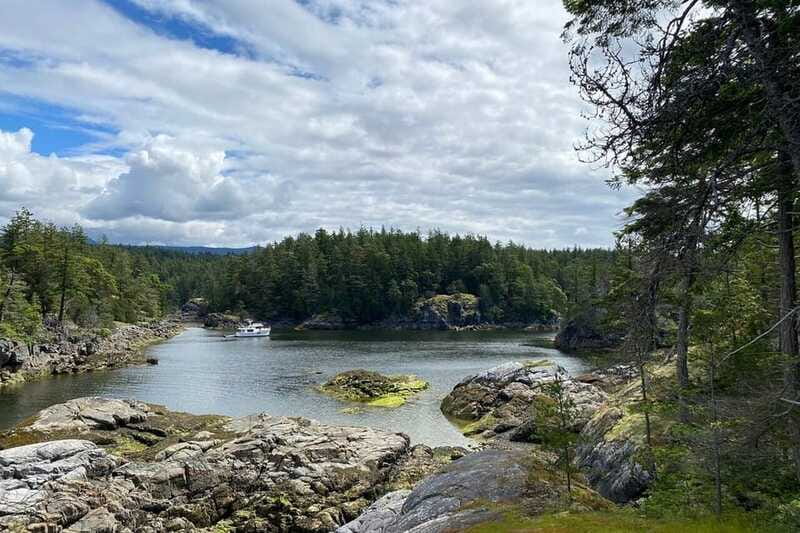 From Sechelt or Langdale: Sunshine Coast Tour and Hike - Hike Through Forests to the Smuggler Cove Viewpoint