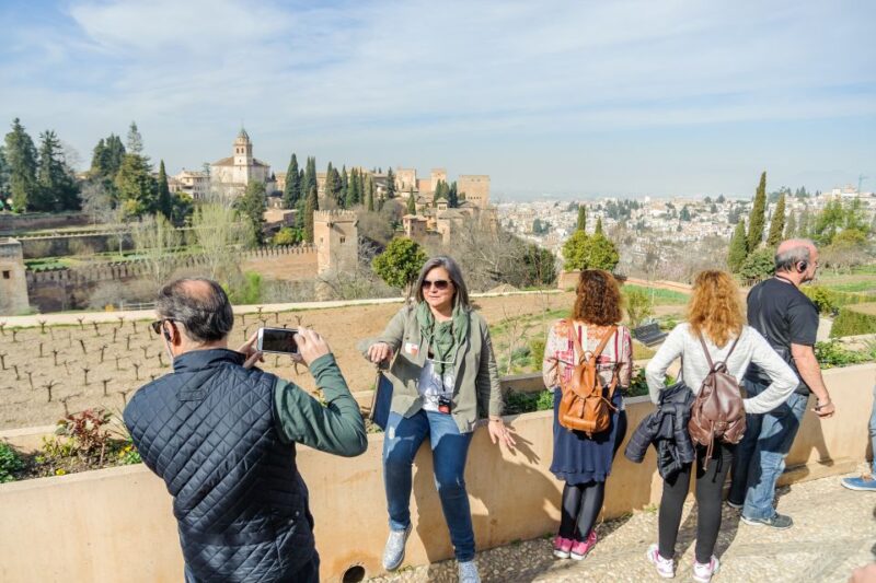 From Seville: Granada Day Trip Alhambra and Albaycin - Review of the Guide Quality and Overall Experience