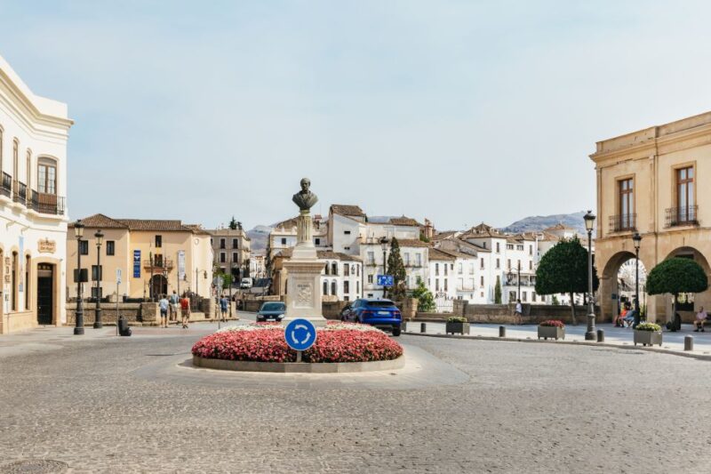 From Seville: Pueblos Blancos and Ronda Full-Day Trip - Lunch and Stroll in Grazalema’s White Village