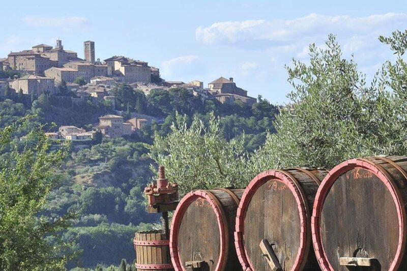 From Siena: Tuscany Hills Small Group Wine Tour - Scenic Drive Across the Tuscan Hills and Vineyards