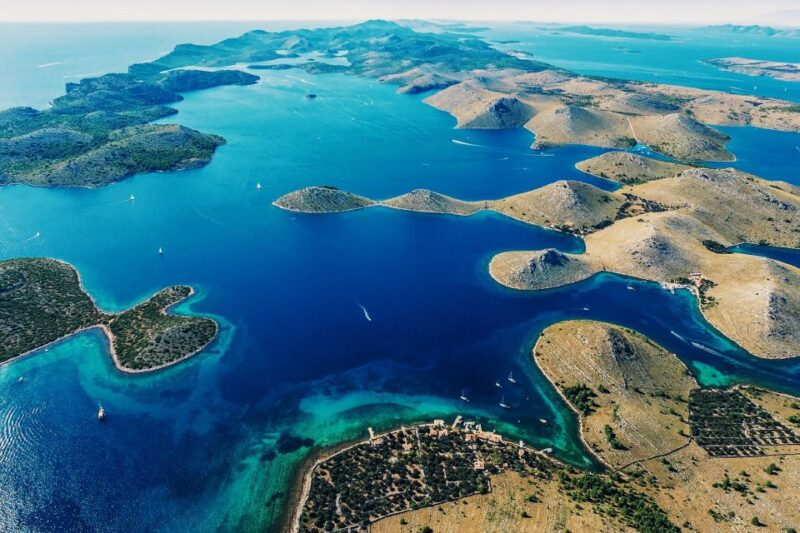 From Sinj: 1.5-Hour Private Flight over Kornati & ibenik - Overflying Rogoznica and Primoten