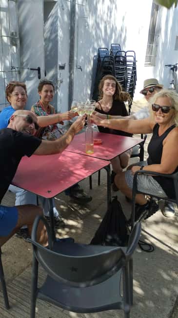From Sitges: Cycling Tour with Winery visit and Tasting - Discover the Charm of Catalonia’s Vineyards on a Guided Cycling Tour from Sitges