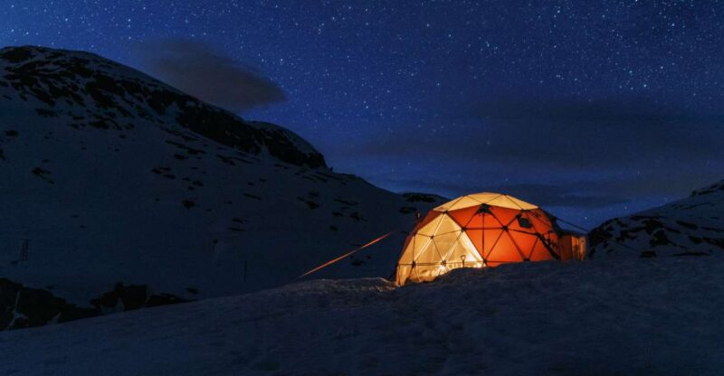 From Skjeggedal: Trolltunga Sunset Winter Overnight tour - Explore Trolltunga in Winter with a Unique Overnight Adventure