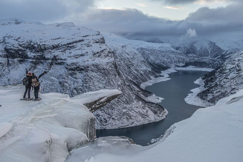 From Skjeggedal: Trolltunga Sunset Winter Overnight tour - The Guides and Overall Experience
