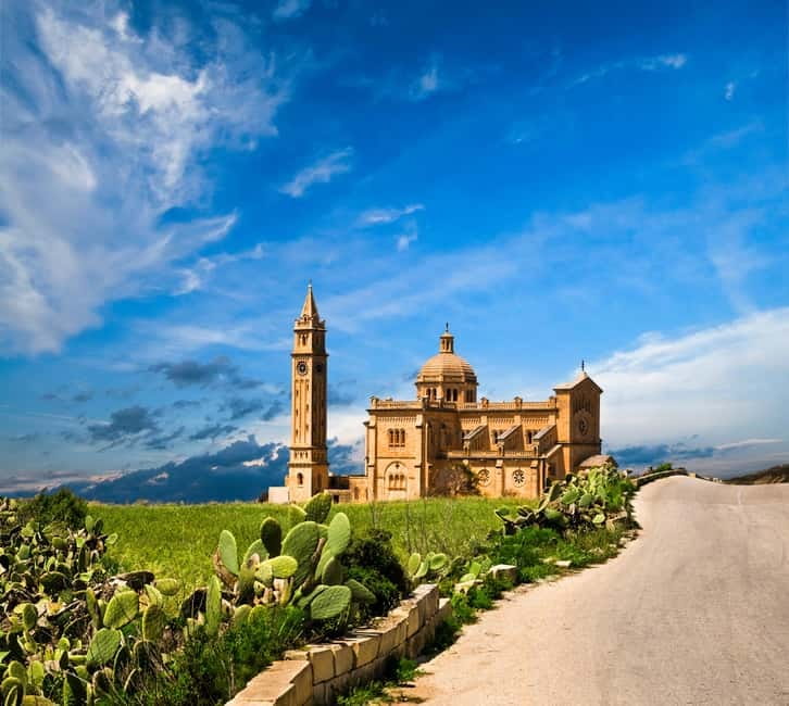 From Sliema: Best of Gozo & Comino (CMO) - Relax and Swim at Blue Lagoon in Comino