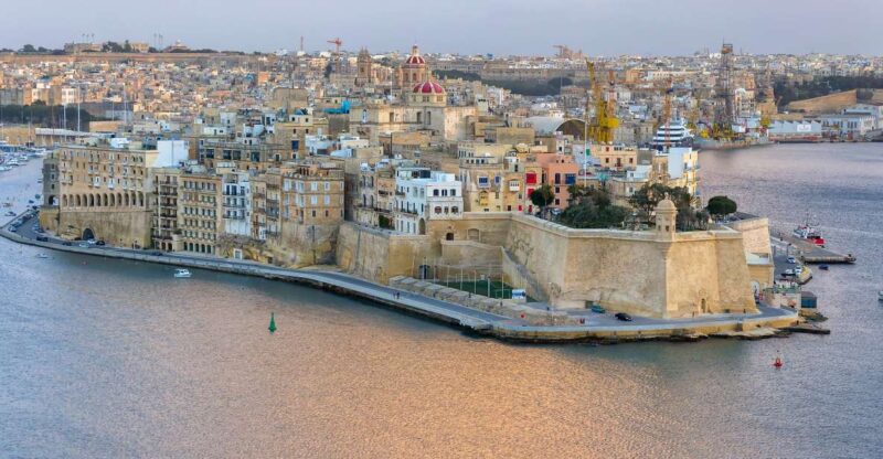 From Sliema: Cruise Around Malta's Harbours & Creeks - Navigating Malta’s Grand and Marsamxett Harbors