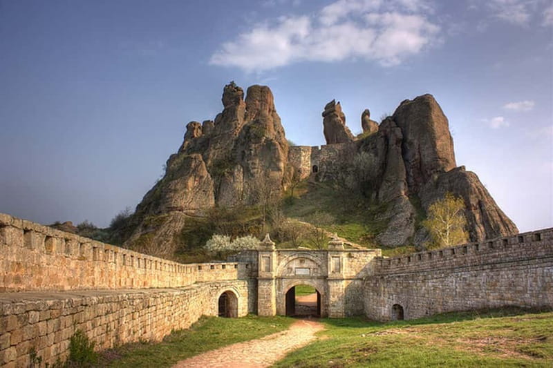 From Sofia: Belogradchik Rocks & Venetsa Cave Full-Day Tour - Belogradchik Rocks & Venetsa Cave: An Authentic Bulgarian Adventure