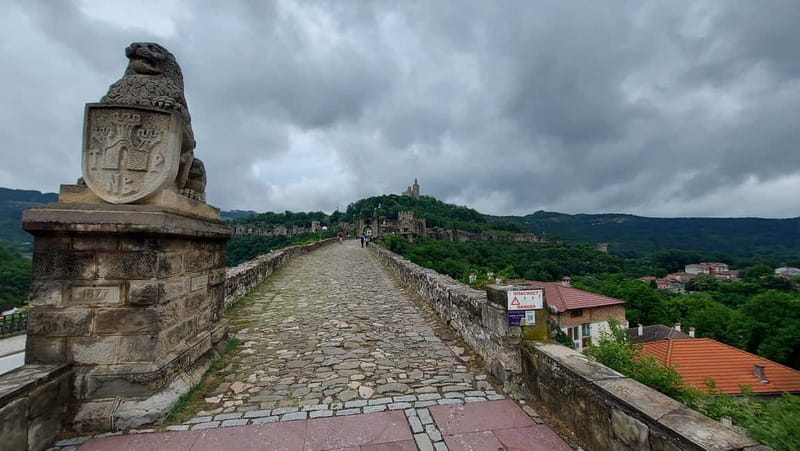 From Sofia: Veliko Tarnovo and Arbanasi Tour with Transfer - How the Tour Balances Sightseeing and Relaxation