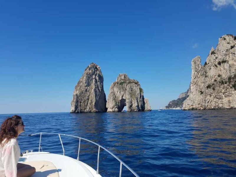 From Sorrento: boat tour to Capri - full day - Key Points