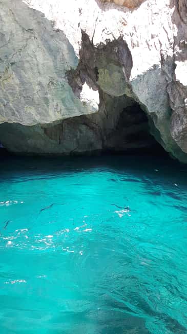 From Sorrento: boat tour to Capri - full day - Exploring Capris Coastline and Famous Landmarks