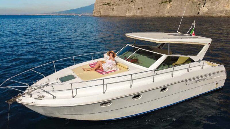 From Sorrento: boat tour to Capri - full day - Lunch Break at Marina Piccola with Traditional Sandwiches