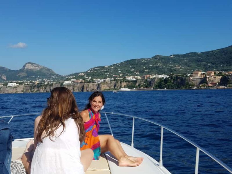 From Sorrento: boat tour to Capri - full day - Highlights of the Skipper and Crew