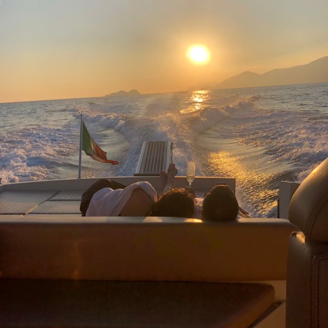 From Sorrento: Private Capri Boat Tour with Drinks - Discover the Luxury of a Private Capri Boat Tour from Sorrento