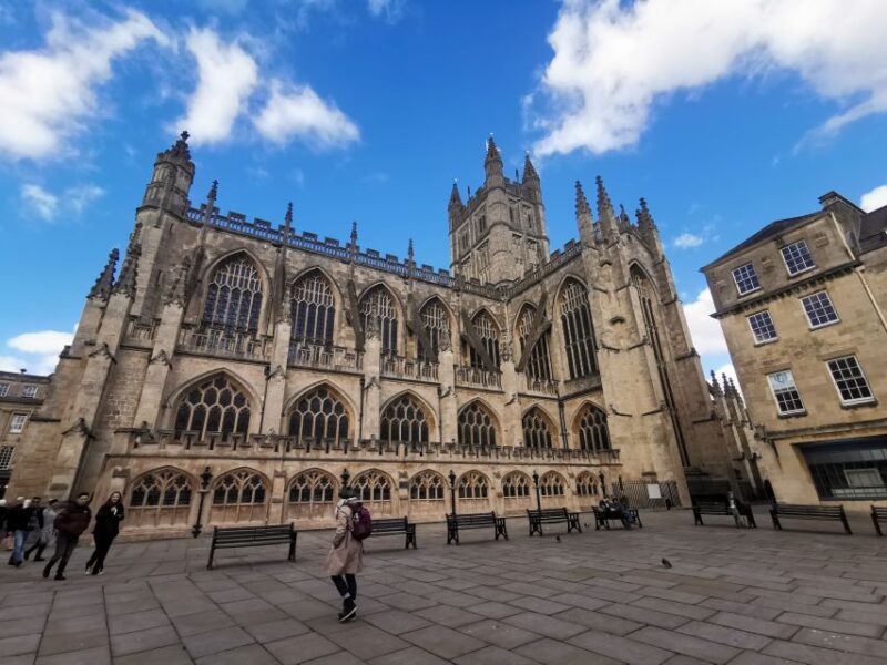 From Southampton: Stonehenge and Bath Guided Day Trip - Exploring Bath’s Architectural Gems on Foot
