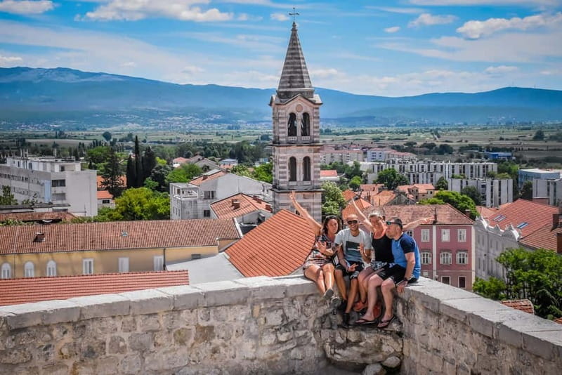 From Split: All-Inclusive Horse Riding and Jeep Exploration - Visiting the Historic Kamiak Fort and Sinj Town