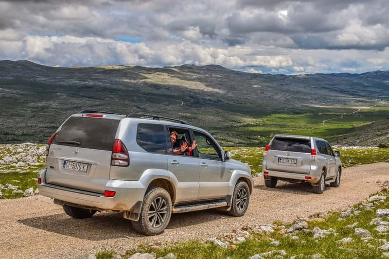 From Split: All-Inclusive Horse Riding and Jeep Exploration - Enjoying a Tasty BBQ Lunch in a Private Tavern