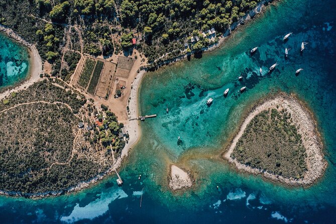 From Split: Blue cave & 5 Islands tour - Key Points